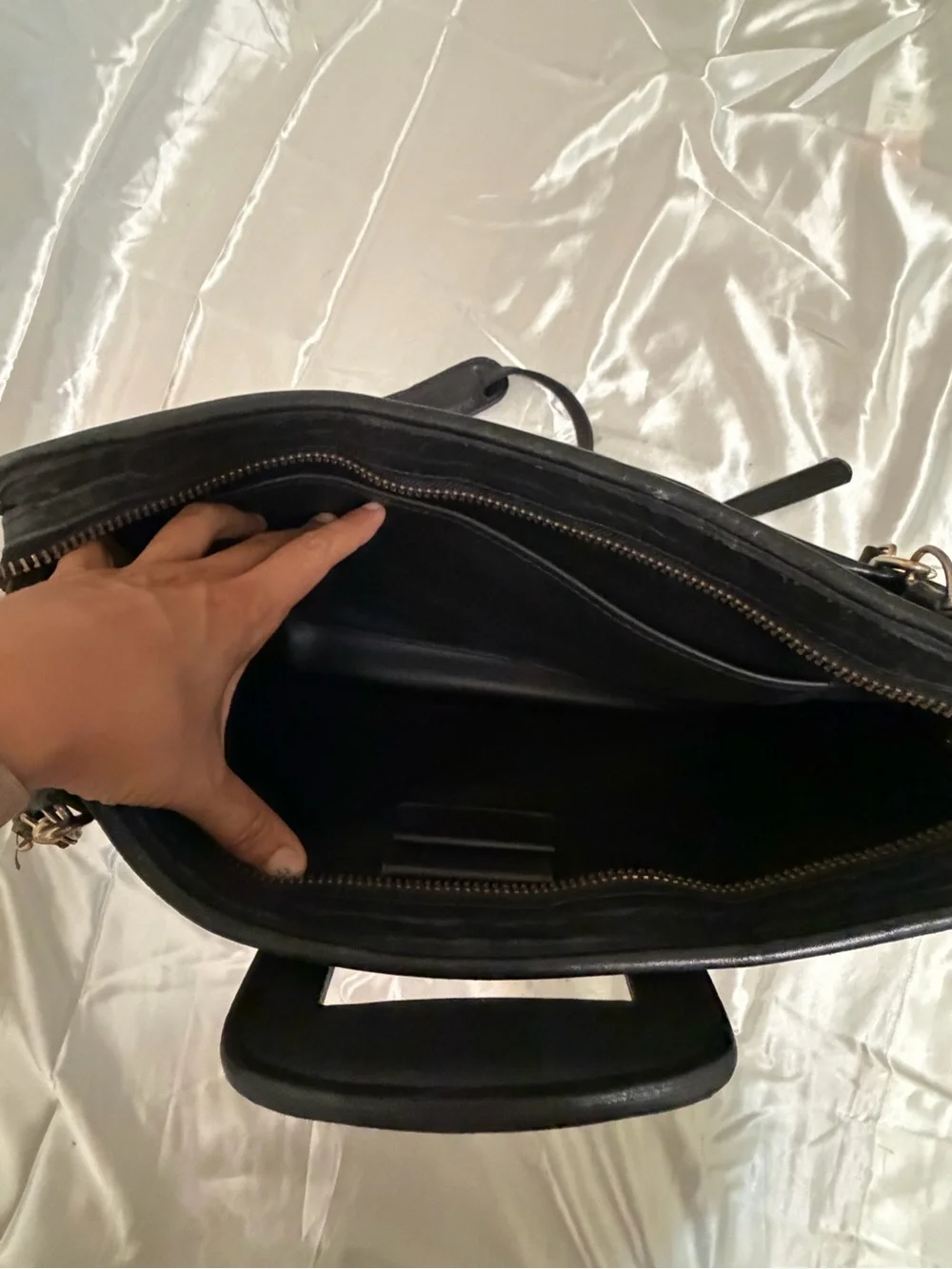 Vintage Black Genuine Leather Briefcase / Laptop Messenger Bag Shoulder Strap